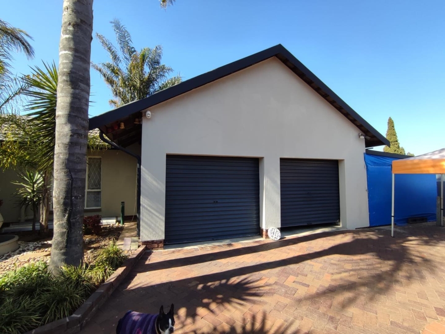 3 Bedroom Property for Sale in Van Riebeeck Park Gauteng