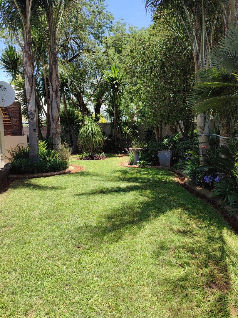 3 Bedroom Property for Sale in Van Riebeeck Park Gauteng