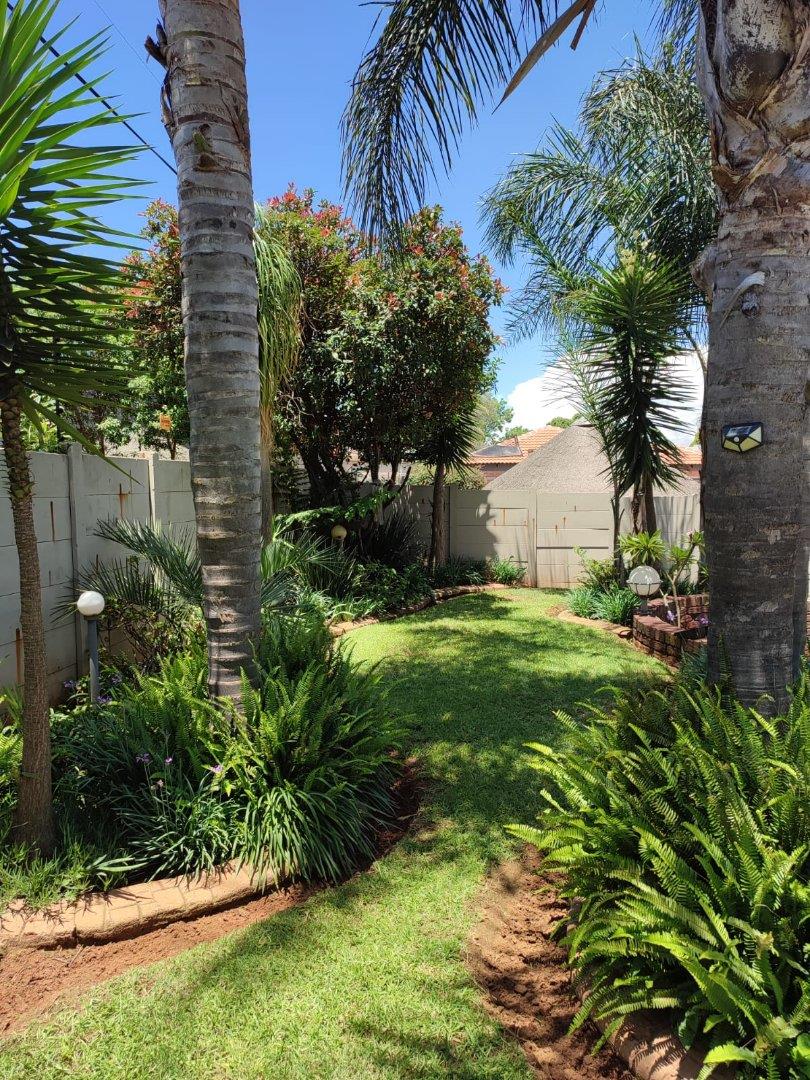 3 Bedroom Property for Sale in Van Riebeeck Park Gauteng