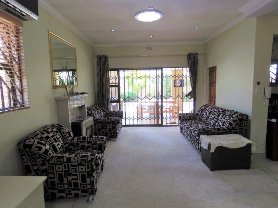 3 Bedroom Property for Sale in Robertsham Gauteng