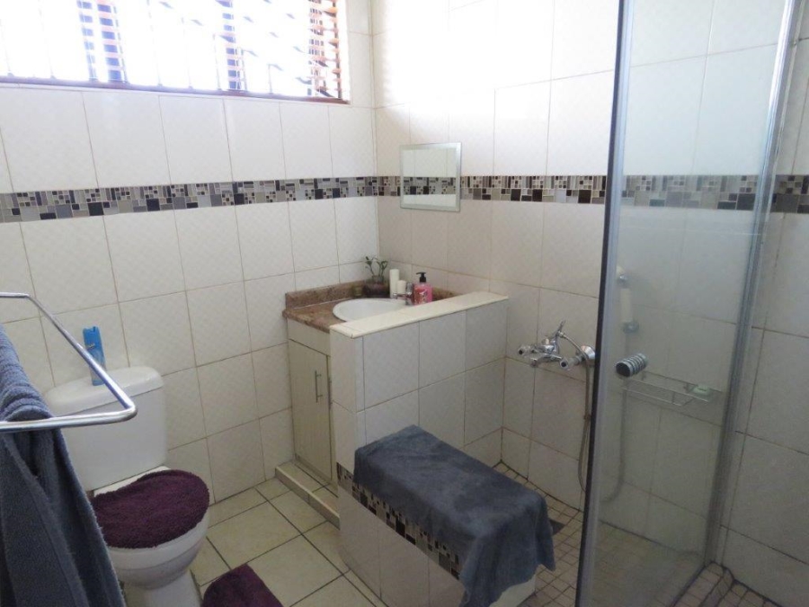 3 Bedroom Property for Sale in Robertsham Gauteng