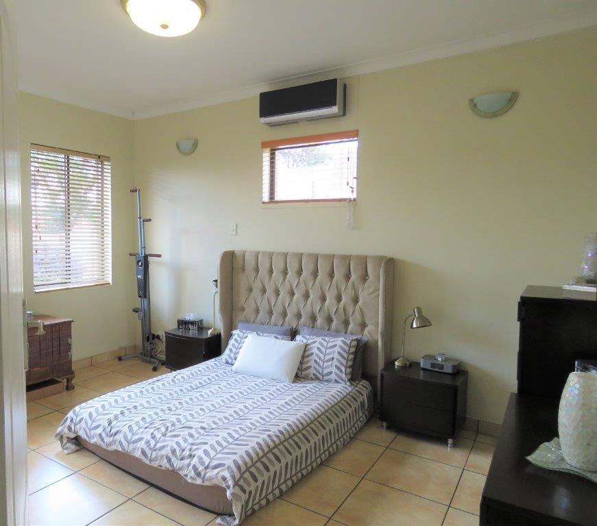 3 Bedroom Property for Sale in Robertsham Gauteng