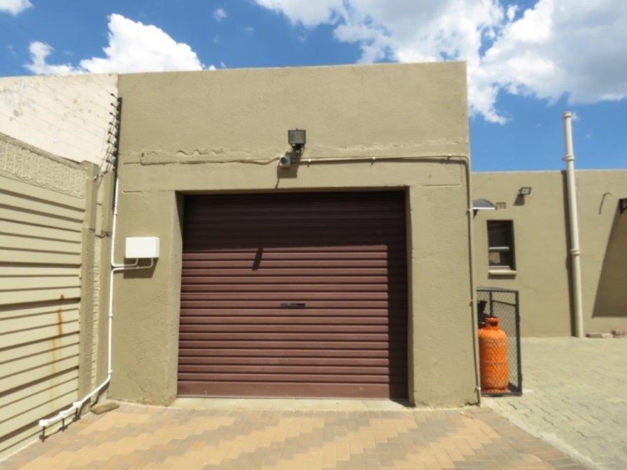 3 Bedroom Property for Sale in Robertsham Gauteng