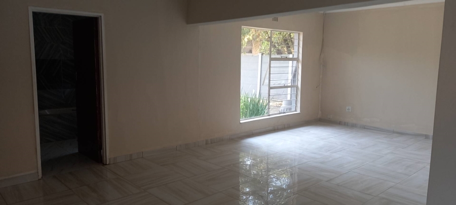 3 Bedroom Property for Sale in Brackendowns Gauteng