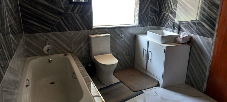 3 Bedroom Property for Sale in Brackendowns Gauteng