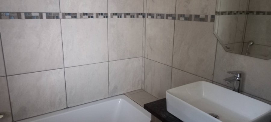 3 Bedroom Property for Sale in Brackendowns Gauteng