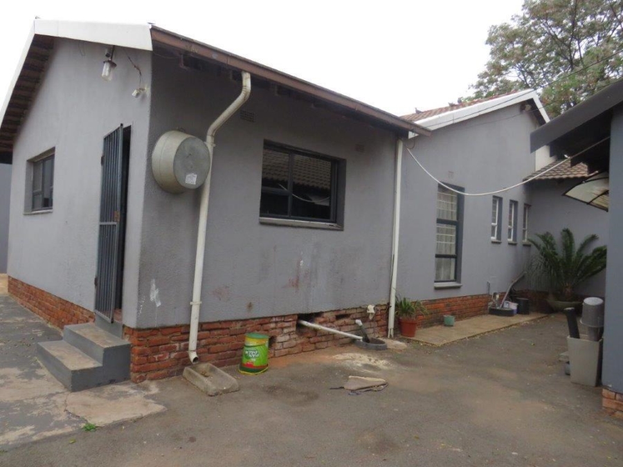 3 Bedroom Property for Sale in Brackendowns Gauteng