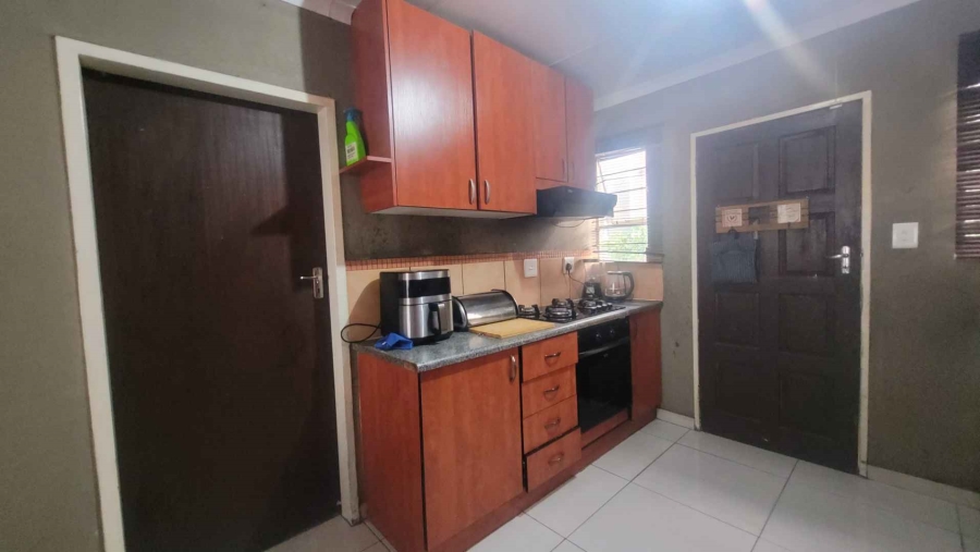 3 Bedroom Property for Sale in Alveda Park Gauteng