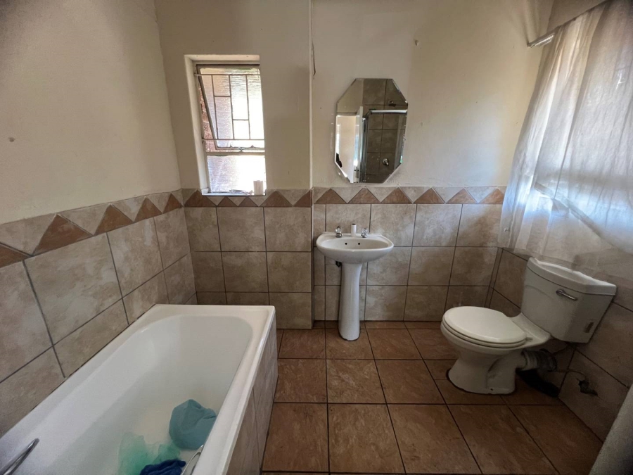 8 Bedroom Property for Sale in Vanderbijlpark SE Gauteng