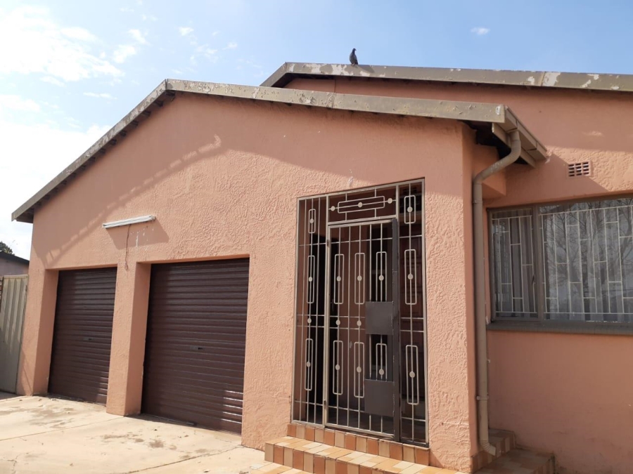 4 Bedroom Property for Sale in Palm Ridge Gauteng