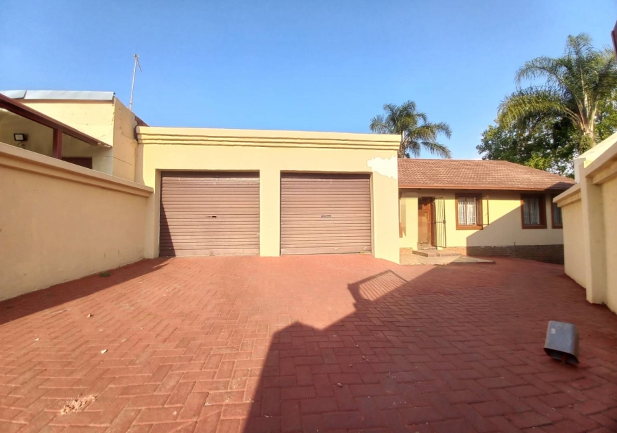 3 Bedroom Property for Sale in Elandspoort Gauteng