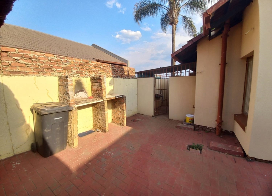 3 Bedroom Property for Sale in Elandspoort Gauteng