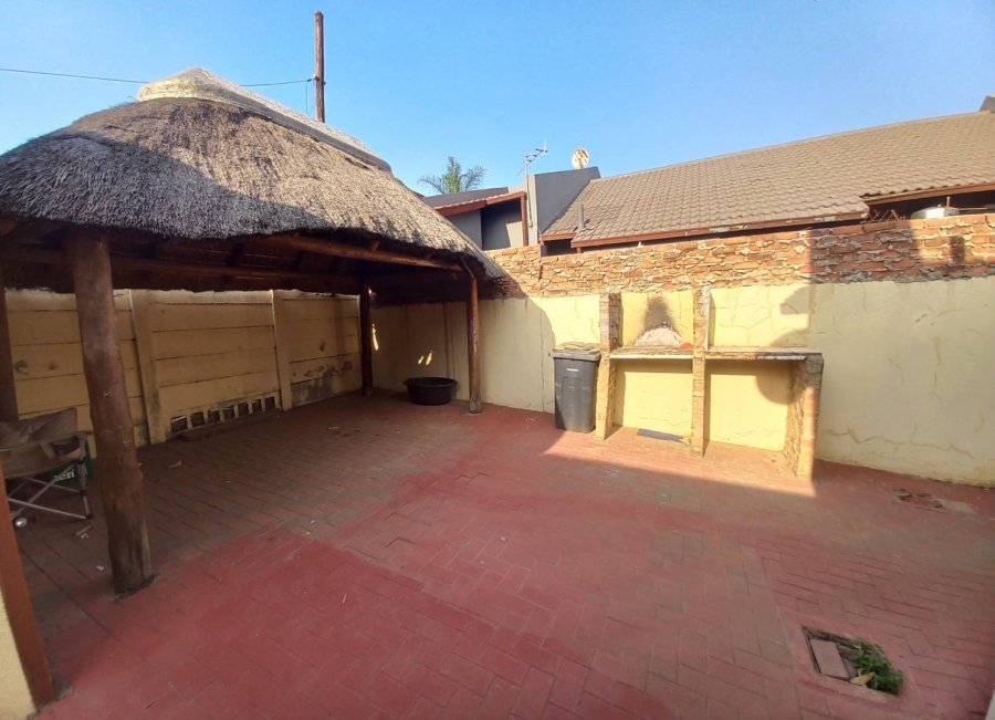 3 Bedroom Property for Sale in Elandspoort Gauteng