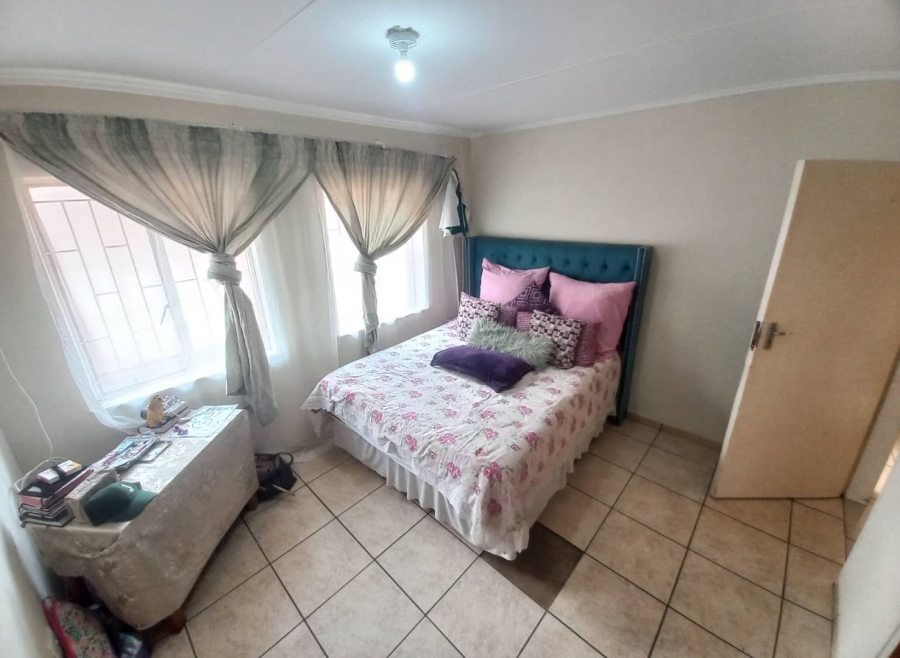 3 Bedroom Property for Sale in Elandspoort Gauteng