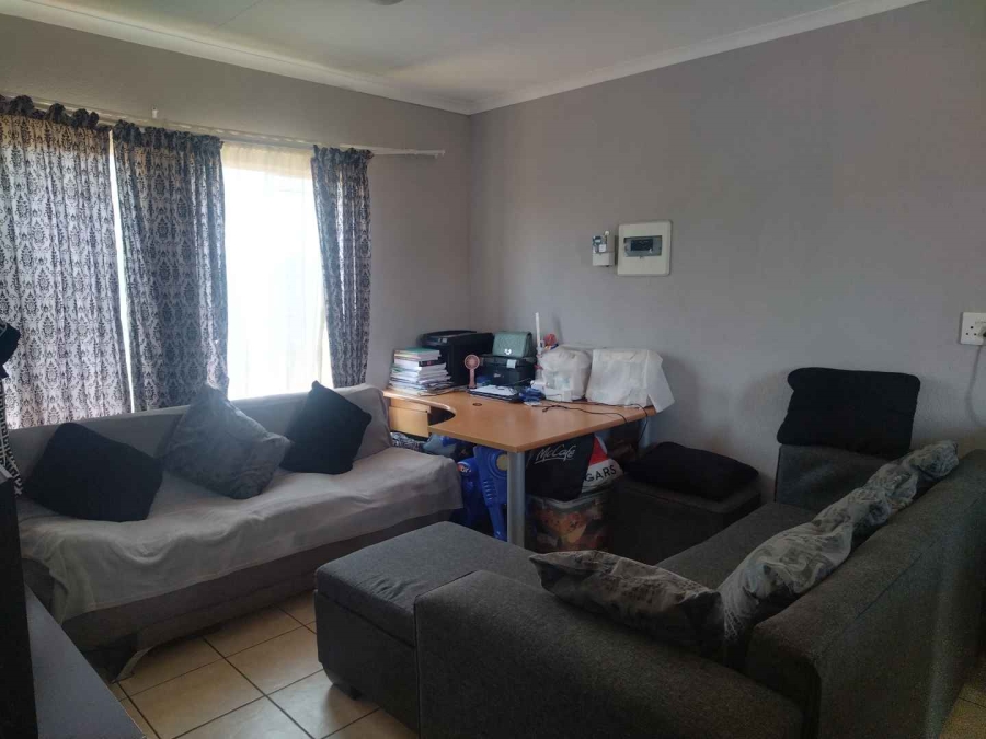 2 Bedroom Property for Sale in The Orchards Gauteng