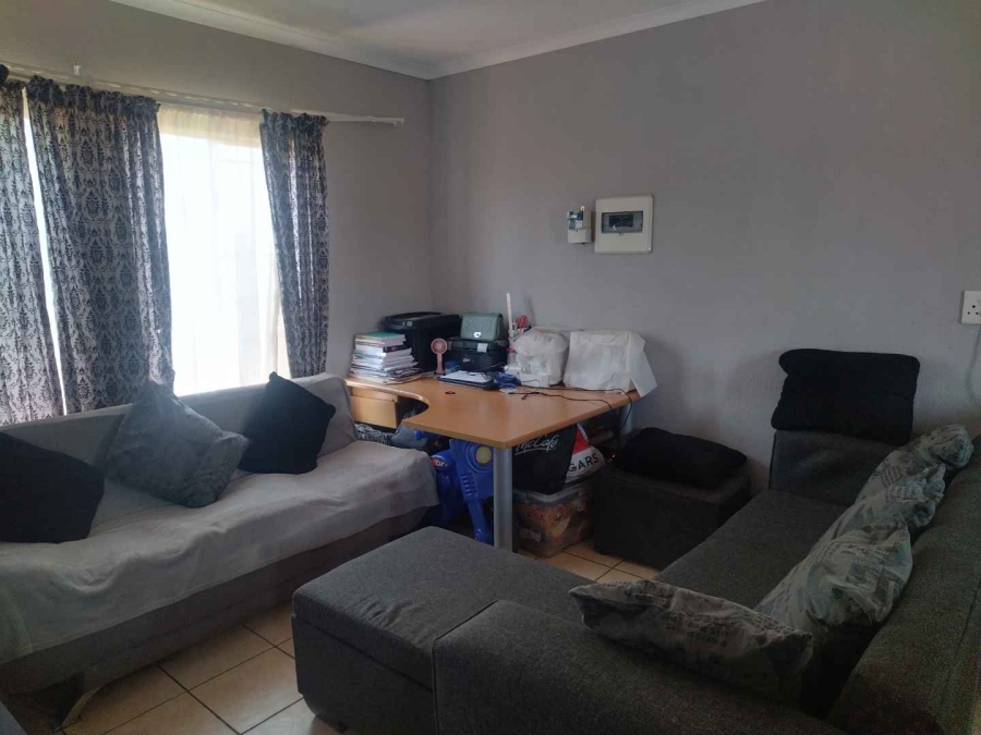 2 Bedroom Property for Sale in The Orchards Gauteng