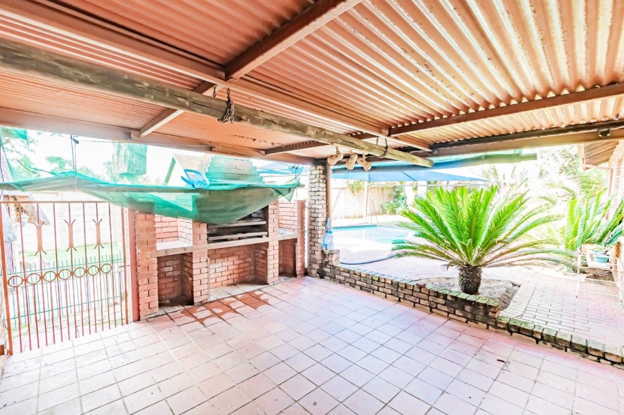 3 Bedroom Property for Sale in The Reeds Gauteng