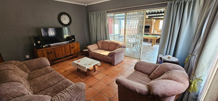 3 Bedroom Property for Sale in Rooihuiskraal Gauteng