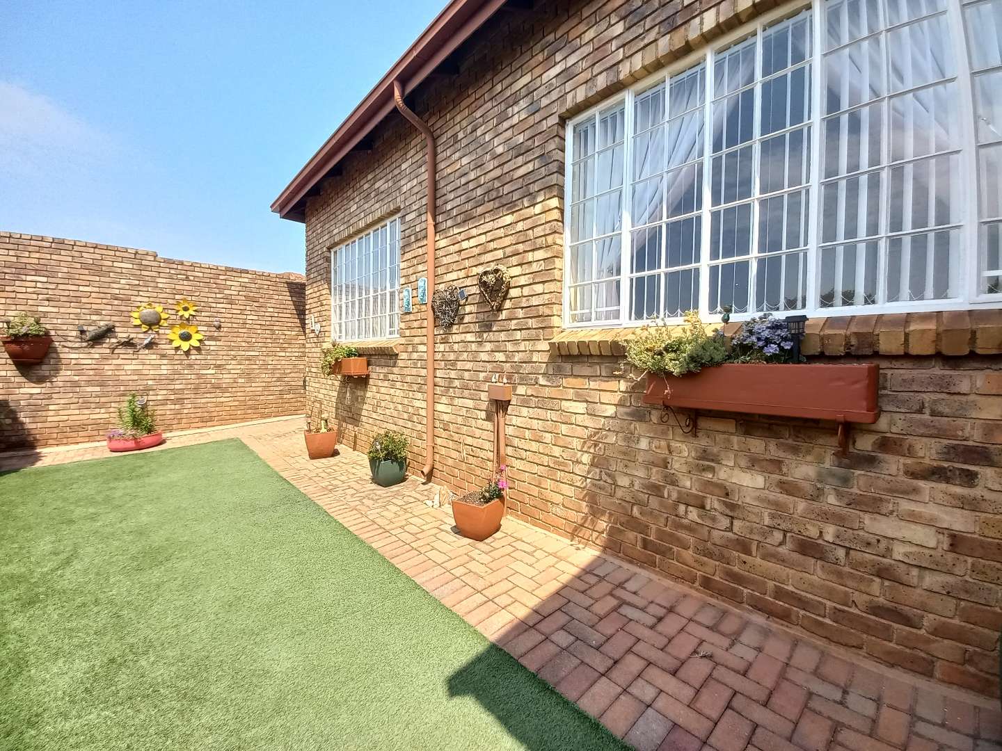 3 Bedroom Property for Sale in Noordheuwel Gauteng