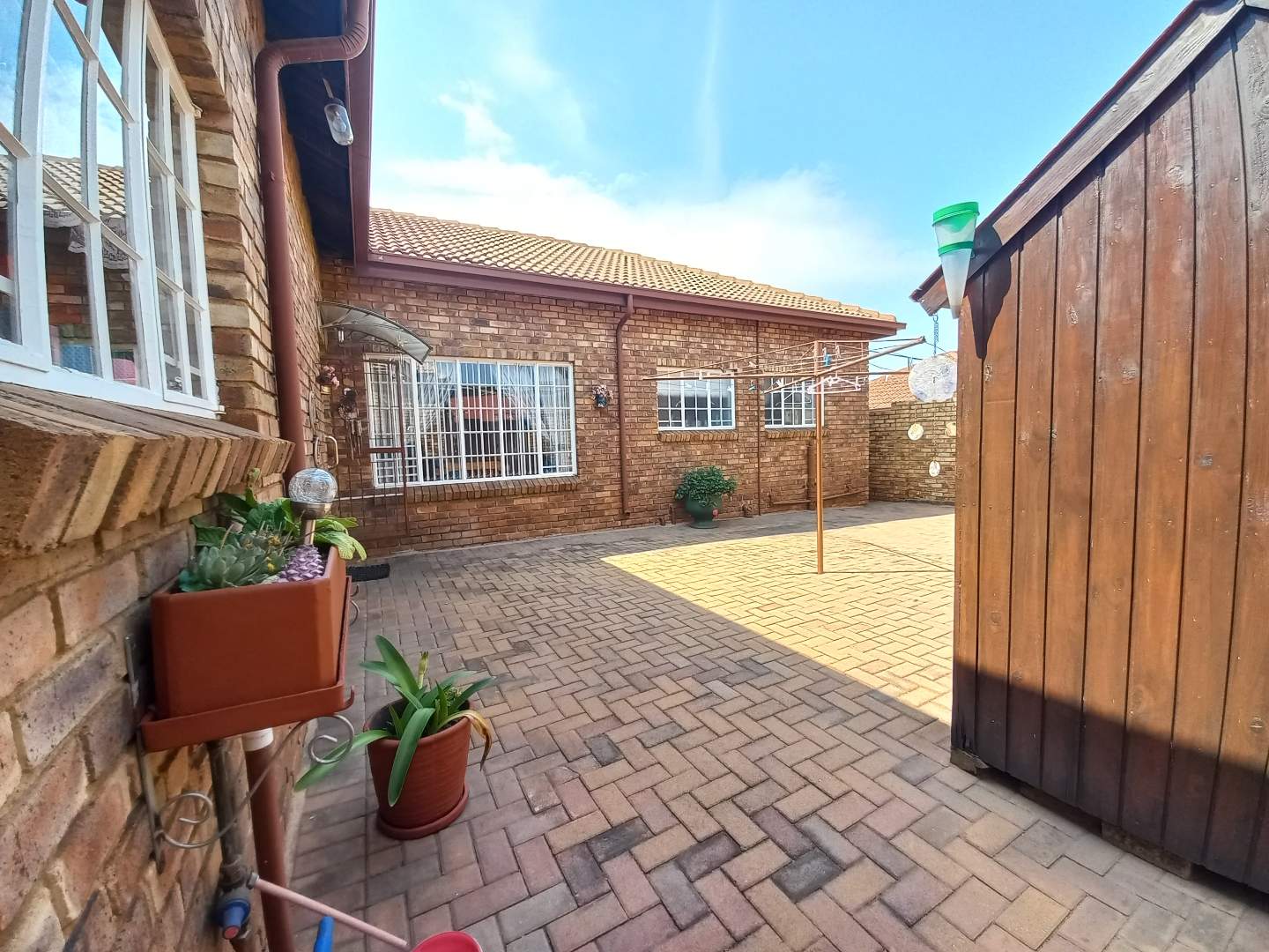 3 Bedroom Property for Sale in Noordheuwel Gauteng