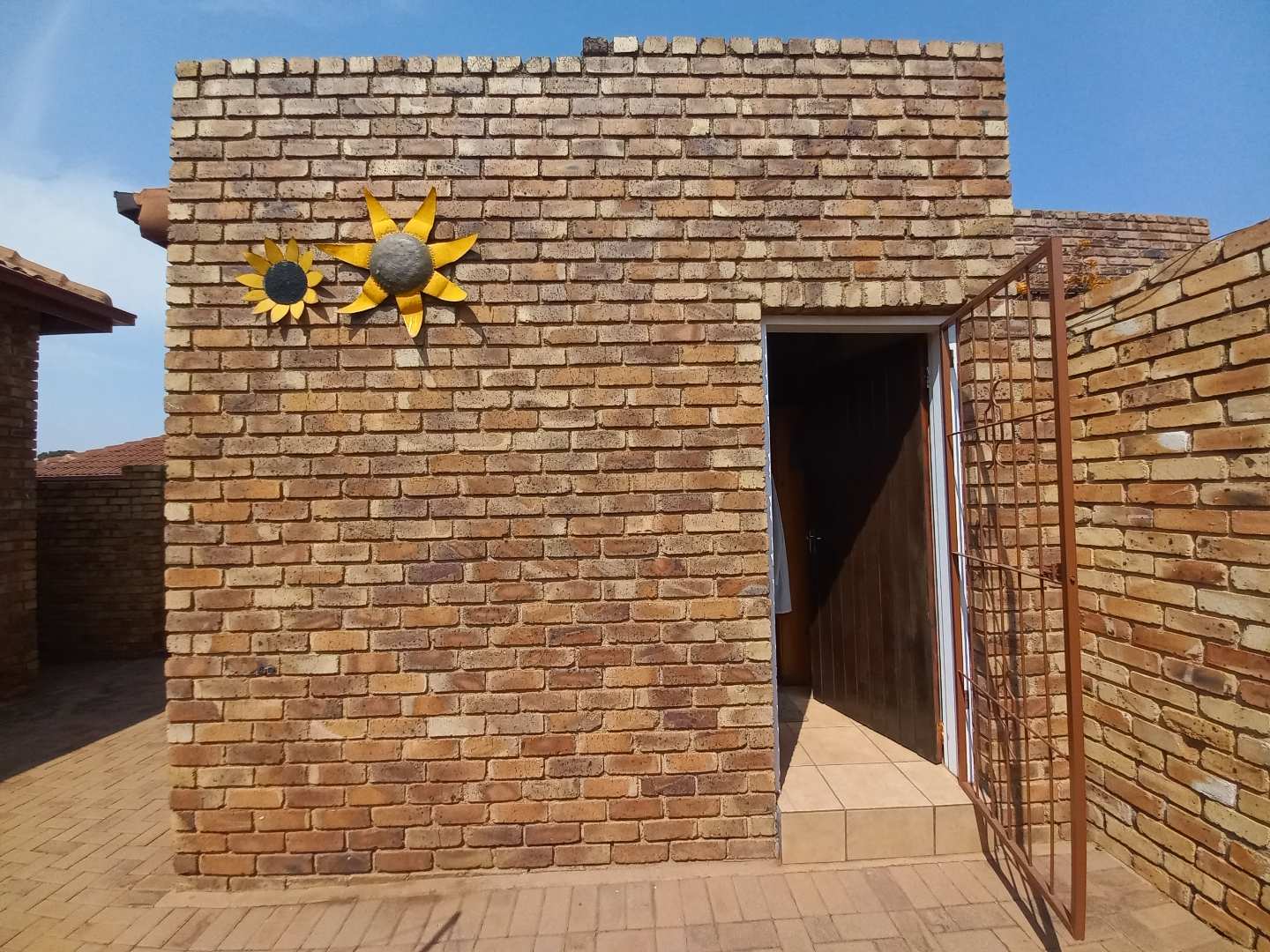 3 Bedroom Property for Sale in Noordheuwel Gauteng