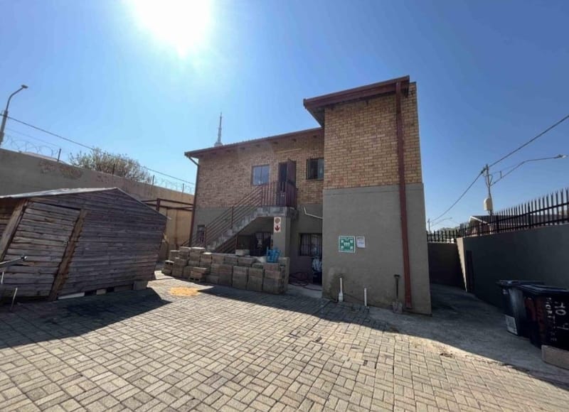 14 Bedroom Property for Sale in Brixton Gauteng