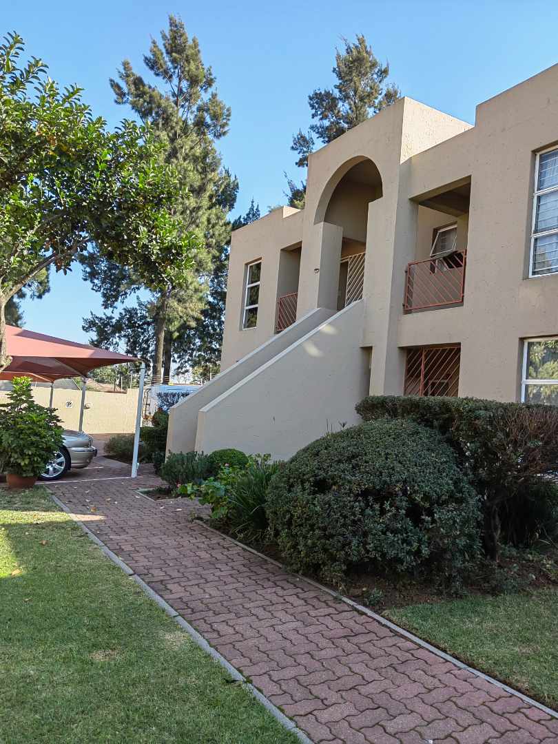 To Let 3 Bedroom Property for Rent in Brackendowns Gauteng