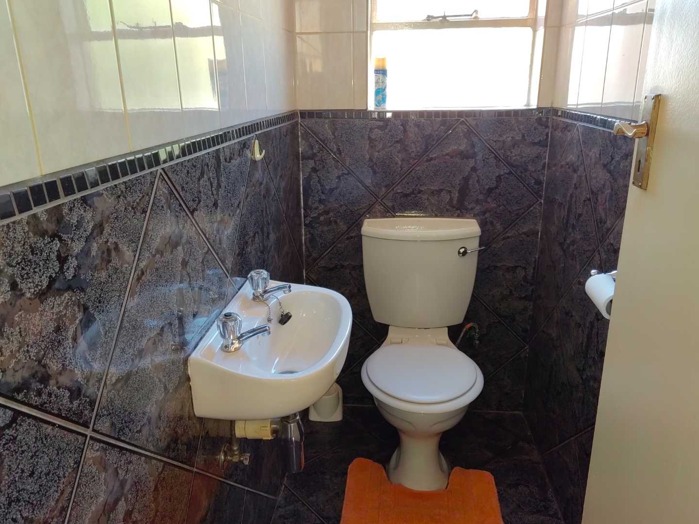 To Let 3 Bedroom Property for Rent in Brackendowns Gauteng