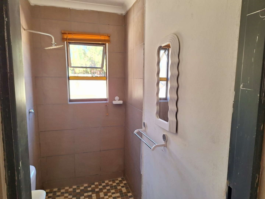 To Let 1 Bedroom Property for Rent in Rosettenville Gauteng