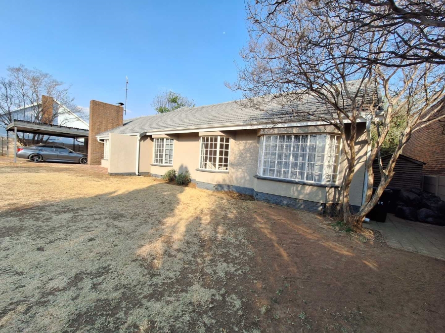 3 Bedroom Property for Sale in Farrarmere Gauteng