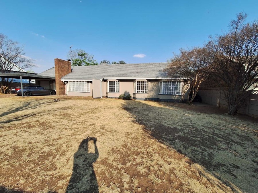 3 Bedroom Property for Sale in Farrarmere Gauteng