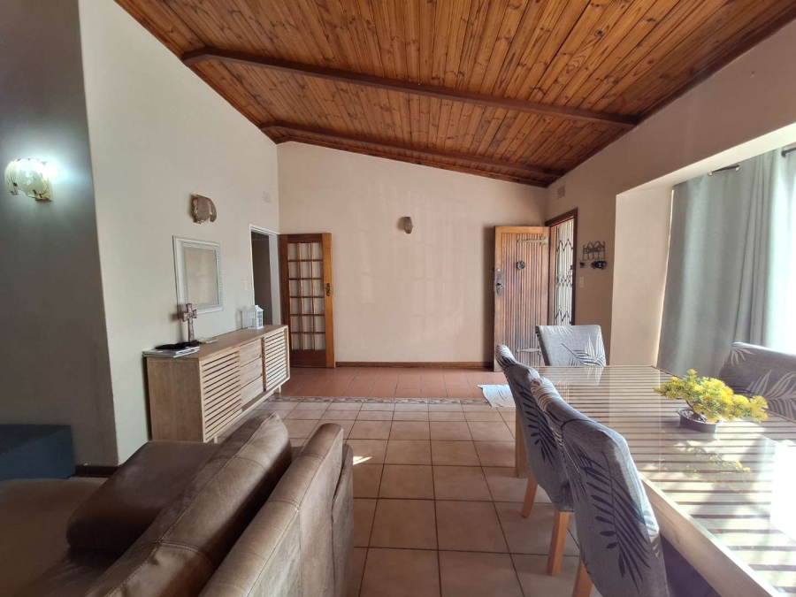 3 Bedroom Property for Sale in Farrarmere Gauteng