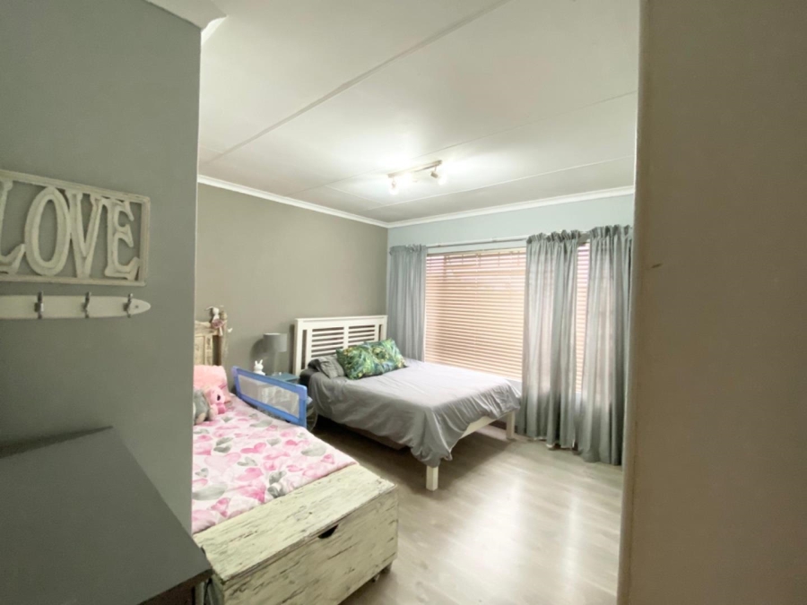 2 Bedroom Property for Sale in Amberfield Gauteng