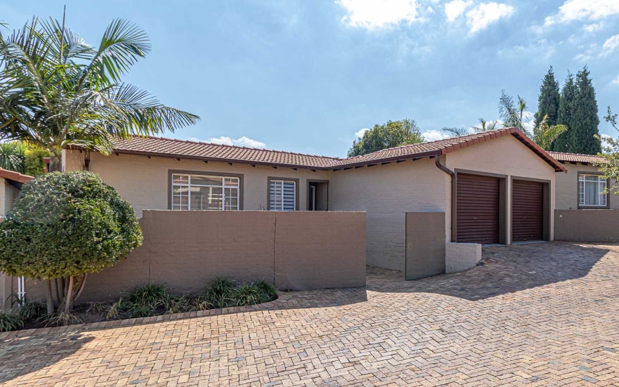 2 Bedroom Property for Sale in Honeydew Manor Gauteng