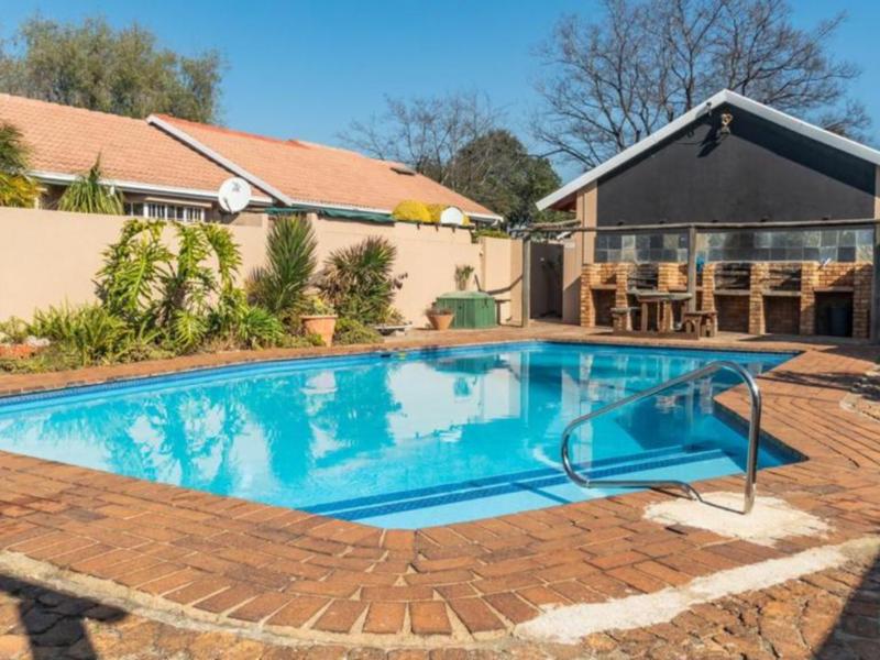 1 Bedroom Property for Sale in Norkem Park Gauteng