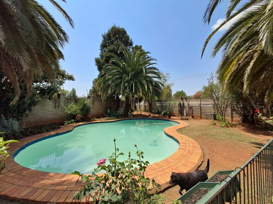 4 Bedroom Property for Sale in Kibler Park Gauteng