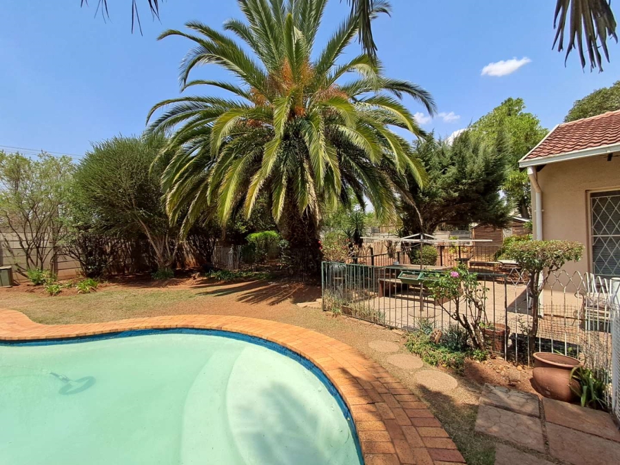 4 Bedroom Property for Sale in Kibler Park Gauteng