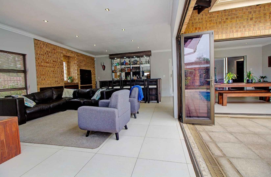 4 Bedroom Property for Sale in Strubensvallei Gauteng