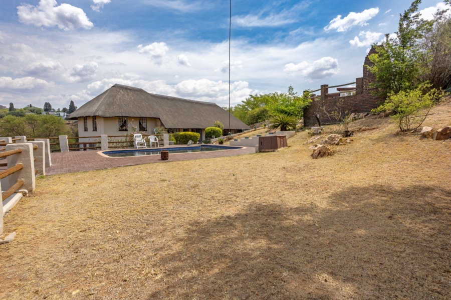 4 Bedroom Property for Sale in Roodekrans Gauteng