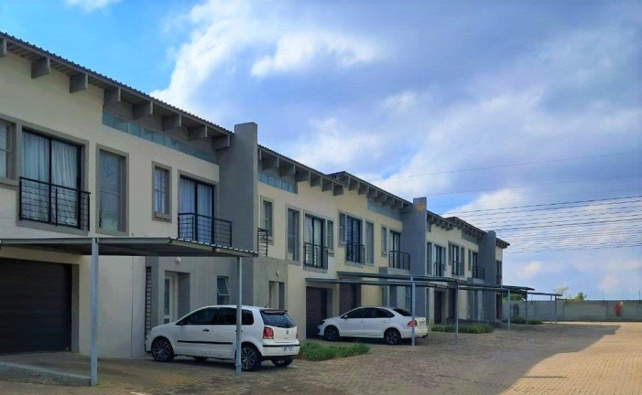 To Let 3 Bedroom Property for Rent in Albertsdal Gauteng