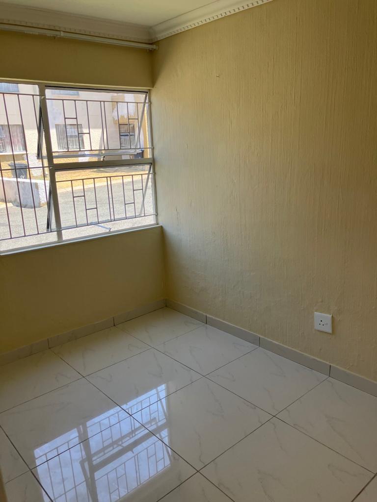 To Let 3 Bedroom Property for Rent in Oakdene Gauteng