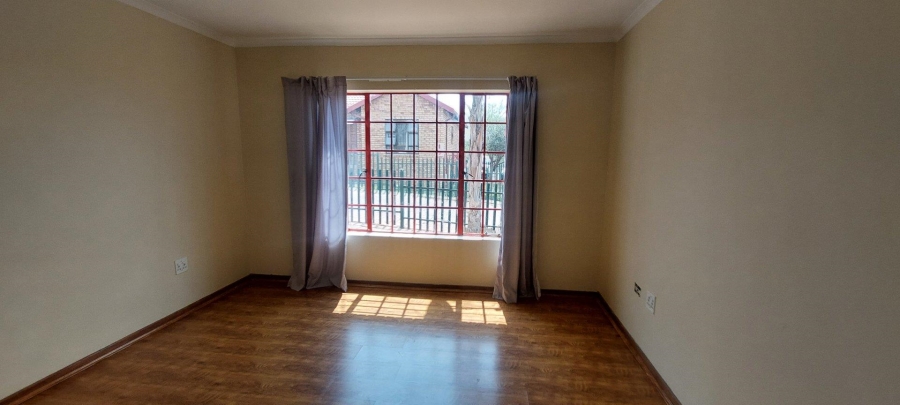 To Let 2 Bedroom Property for Rent in Elandspark Gauteng