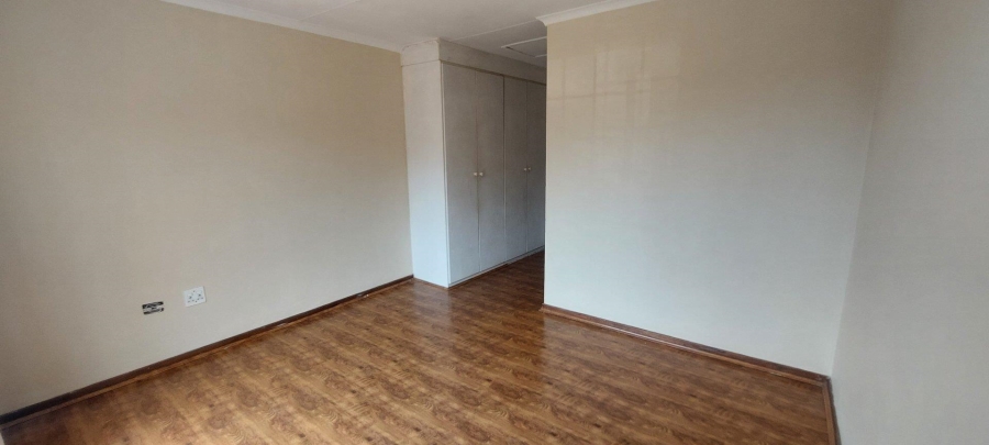 To Let 2 Bedroom Property for Rent in Elandspark Gauteng