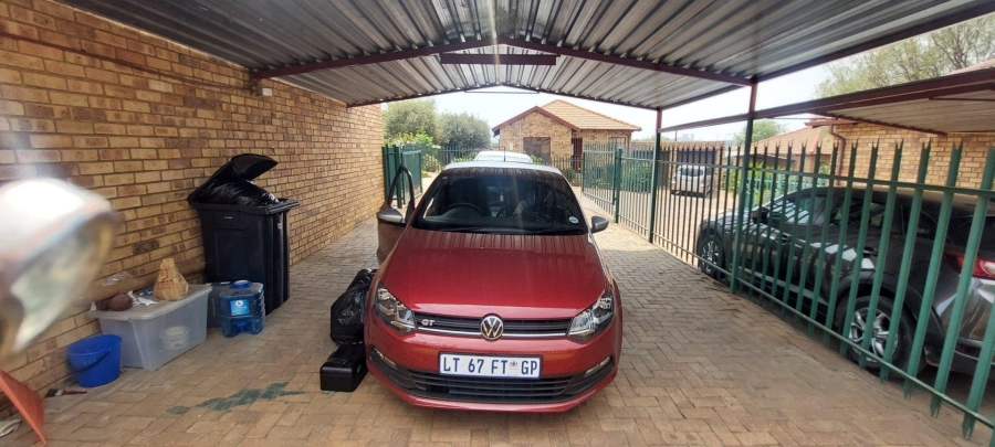 To Let 2 Bedroom Property for Rent in Elandspark Gauteng