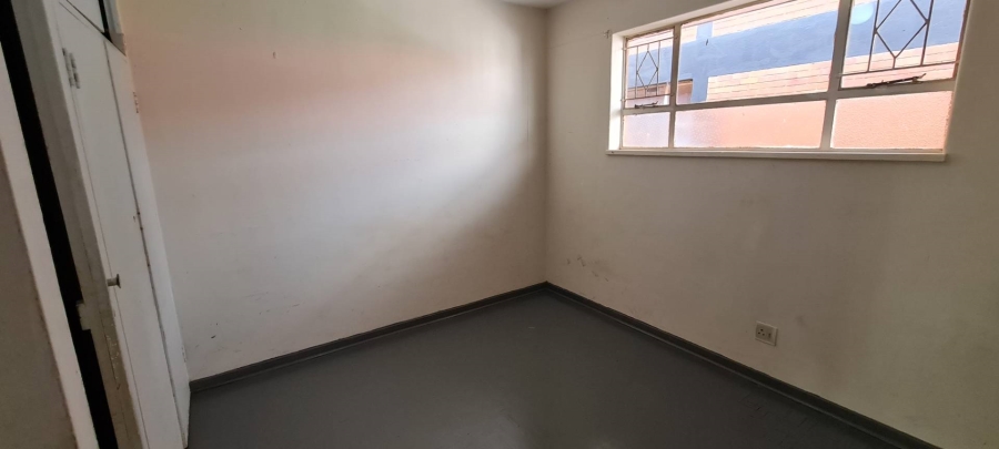 To Let 2 Bedroom Property for Rent in Rosettenville Gauteng