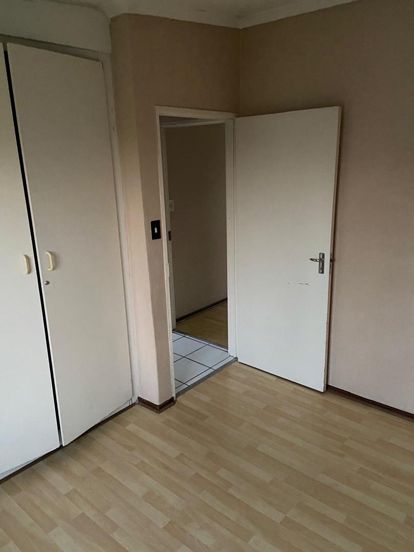 To Let 2 Bedroom Property for Rent in Mulbarton Gauteng