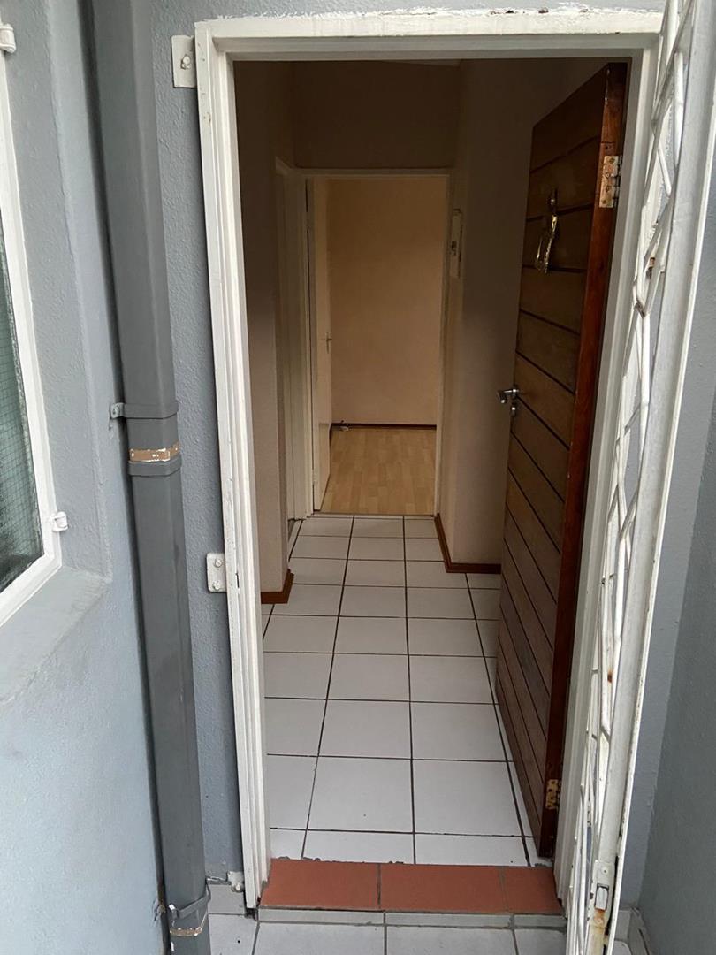 To Let 2 Bedroom Property for Rent in Mulbarton Gauteng