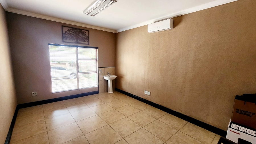 To Let commercial Property for Rent in Alberante Gauteng