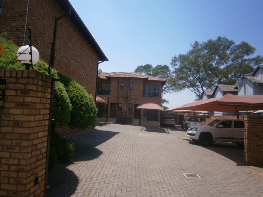 2 Bedroom Property for Sale in Florentia Gauteng