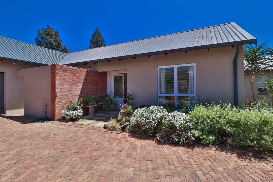 3 Bedroom Property for Sale in Zwavelpoort Gauteng